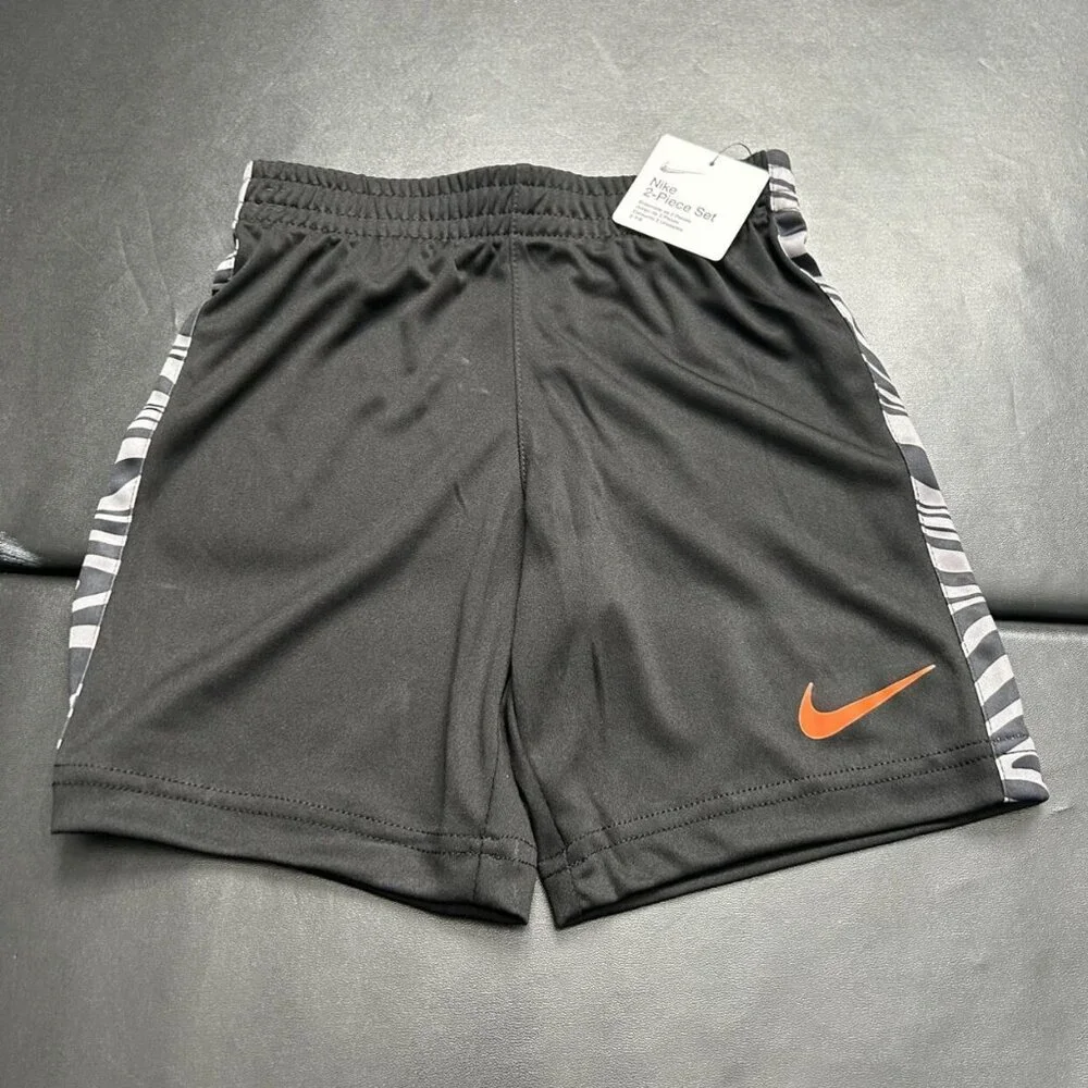 NWT Nike Athletic Set Boys size 7